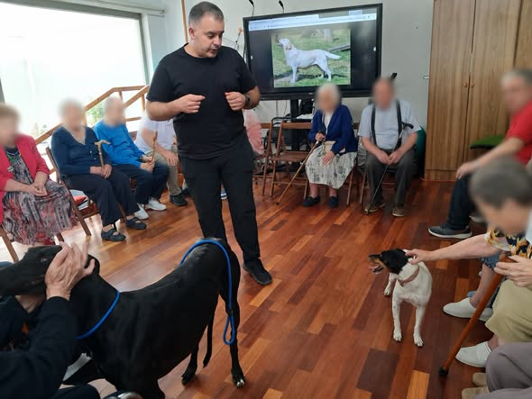Charla-terapia con perros